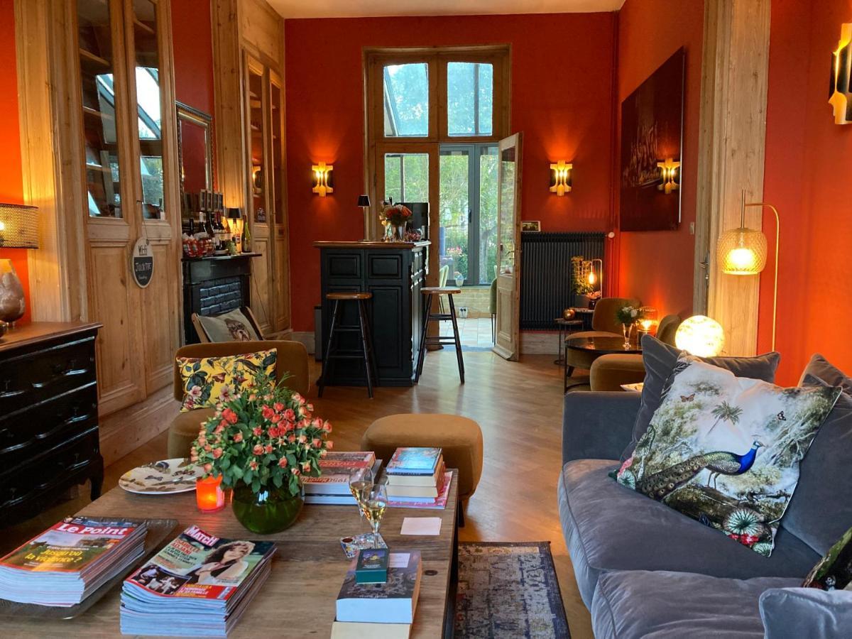 Les Berges Hotel Bourbourg Buitenkant foto