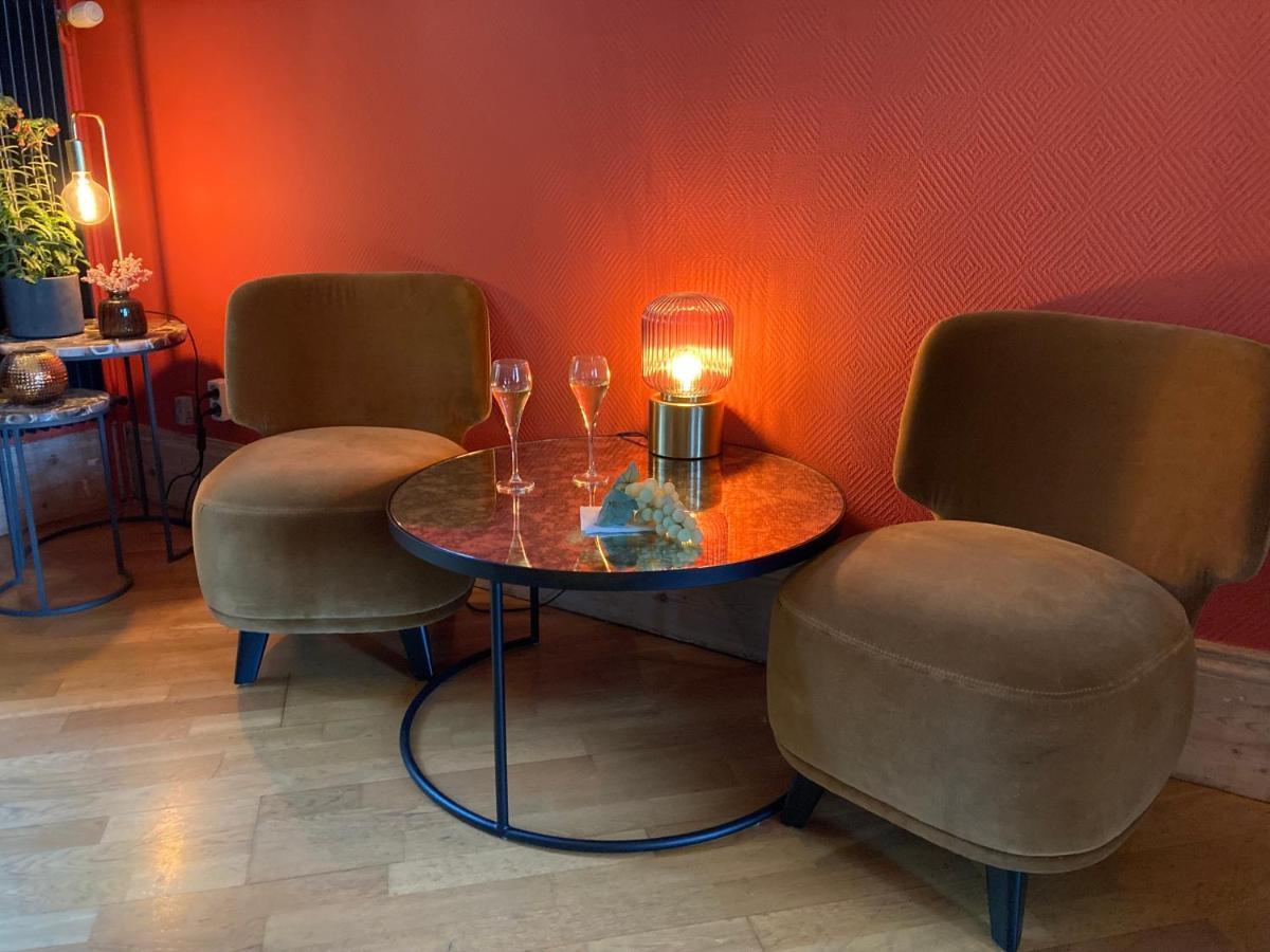 Les Berges Hotel Bourbourg Buitenkant foto