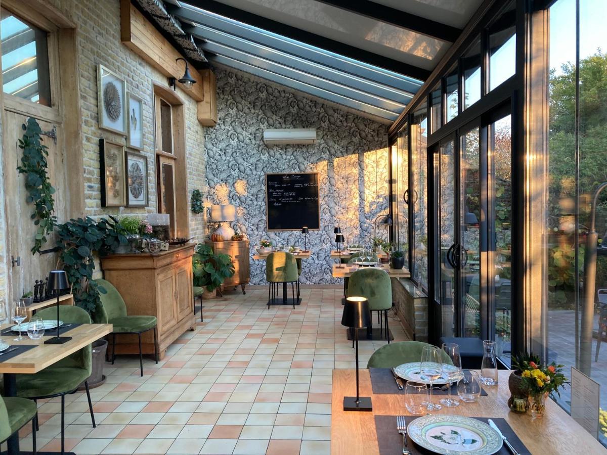 Les Berges Hotel Bourbourg Buitenkant foto